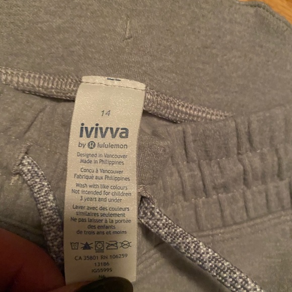 Lululemon gray jogger sweatpants - Picture 7 of 7